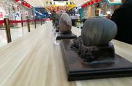 万达购物广场的热门展示：草花石、水墨石和芙蓉石